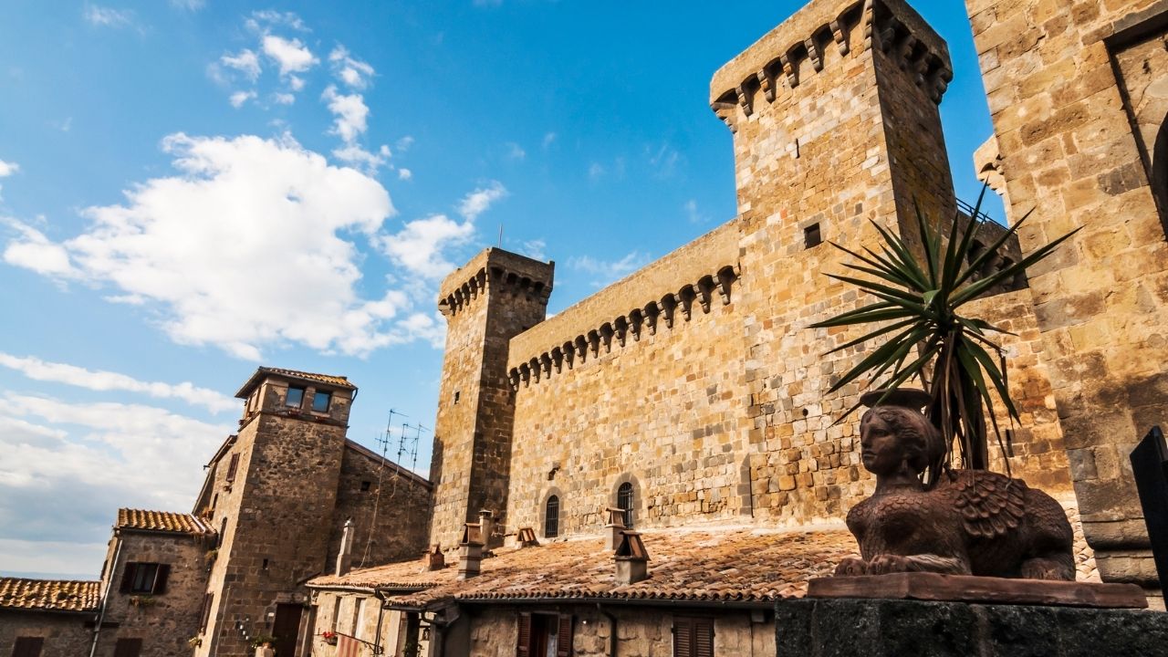 Las Alegrías de Vivir en una Pequeña Aldea Italiana